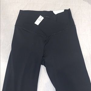 SOLD Offline Real Me Crossover Hi-Rise legging